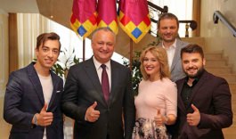 Președintele Igor Dodon a avut o întrevedere cu membrii formației DoReDoS