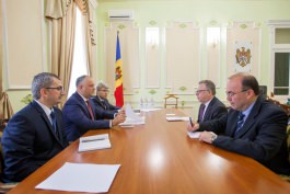 Președintele Republicii Moldova a avut o întrevedere cu Ambasadorul Extraordinar și Plenipotențiar al Republicii Franceze în țara noastră