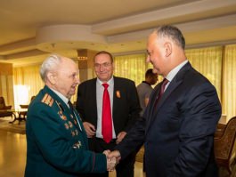 Șeful statului a participat la forumul militar-istoric organizat cu prilejul celei de-a 74-a aniversare de la Eliberarea Moldovei de sub cotropitorii germano-fascişti