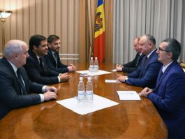 Președintele Republicii Moldova, Igor Dodon, a avut o întrevedere cu Prințul Louis Alphonse de Bourbon din Franța