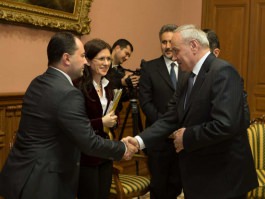 Președintele Nicolae Timofti a avut o întrevedere cu Titus Corlățean, ministrul Afacerilor Externe al României