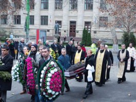 Președintele Nicolae Timofti a participat la funeraliile regizorului de teatru Titus Jucov