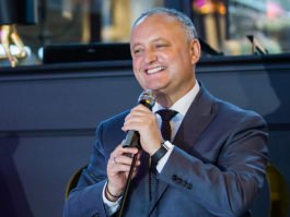 Președintele Igor Dodon a înmînat premii celor mai buni șahiști