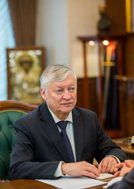 Marele maestru internațional rus de șah, Anatolii Karpov efectuează o vizită în Moldova la invitația Președintelui țării