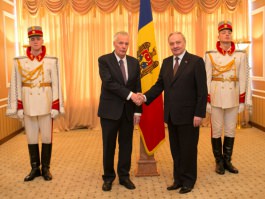 President Nicolae Timofti receives letters of accreditation from five envoys