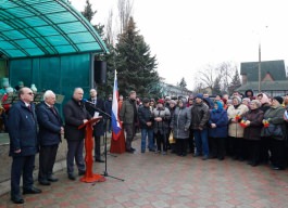 Igor Dodon a oferit un autocamion de tip ”KAMAZ” orașului Cupcini din raionul Edineț