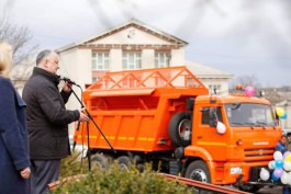 Бричанский и Окницкий районы получили по спецавтомобилю KAMAZ