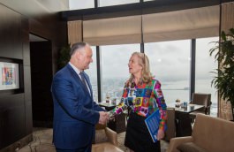 Igor Dodon a participat la un mic dejun de lucru cu Kerry Kennedy