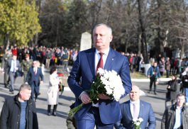 Igor Dodon a participat la evenimentele desfășurate cu prilejul aniversării a 75-a de la eliberarea orașului Soroca 