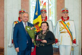 Igor Dodon a conferit distincții de stat unor doamne remarcabile din Republica Moldova