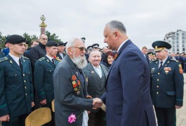 Președintele Republicii Moldova a participat la ceremonia solemnă de depunere a florilor la Memorialul Gloriei Militare „Eternitate”