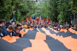 Igor Dodon a participat la marșul „Regimentul Nemuritor”