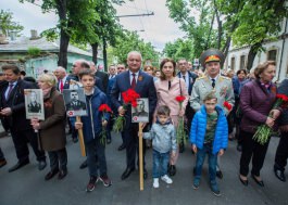 Igor Dodon a participat la marșul „Regimentul Nemuritor”