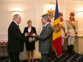 Președintele Republicii Moldova, Nicolae Timofti, a acordat distincţii de stat unui grup de cetățeni