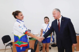 Șeful statului s-a întîlnit la Minsk cu echipa națională olimpică a Republicii Moldova