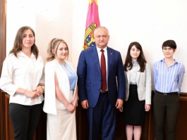 Studenți masteranzi din diasporă efectuează un stagiu de practică la Președinția Republicii Moldova.