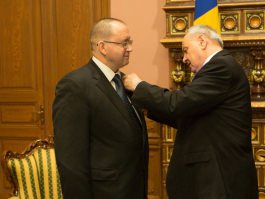 Moldovan president awards high state distinction to Bulgarian envoy