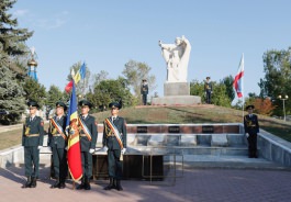 Igor Dodon a participat la evenimentele dedicate aniversării a 75-a de la eliberarea orașului Comrat de fascism