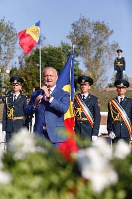 Igor Dodon a participat la evenimentele dedicate aniversării a 75-a de la eliberarea orașului Comrat de fascism