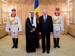 Moldovan president receives accreditation letters from Qatari ambassador