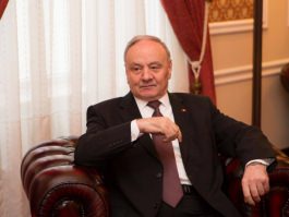 Moldovan president receives accreditation letters from Qatari ambassador