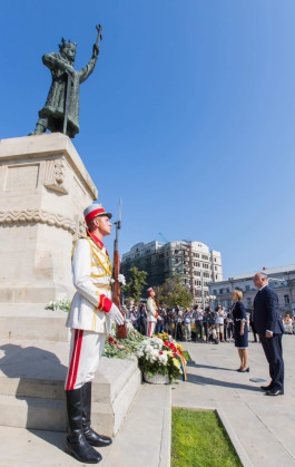 Президент принял участие в торжественном мероприятии в честь Дня Независимости