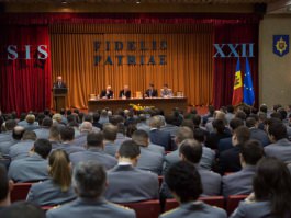 President Nicolae Timofti attends meeting of Intelligence Service college