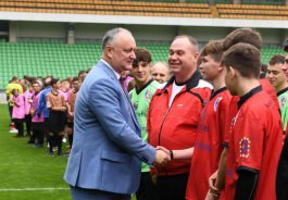 Igor Dodon a participat la ceremonia de deschidere a primei ediții a Cupei Președintelui la fotbal între copii