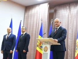 Igor Dodon i-a prezenentat pe noul prim-ministru, ministrul Afacerilor Interne, ministrul Finanţelor și ministrul Apărării angajaților instituțiilor de resort