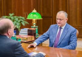 Igor Dodon a avut o întrevedere de lucru cu Oleg Vasnețov