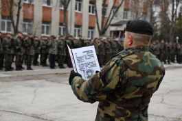 Верховный Главнокомандующий принял участие в церемонии принесения присяги новобранцами Мотопехотной бригады им. Штефана Великого