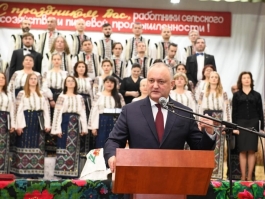 Igor Dodon a vizitat colholzul „Pobeda” din satul Copceac, UTA Găgăuzia și a participat la sărbătoarea dedicată agricultorilor din Taraclia