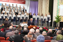 Igor Dodon a vizitat colholzul „Pobeda” din satul Copceac, UTA Găgăuzia și a participat la sărbătoarea dedicată agricultorilor din Taraclia