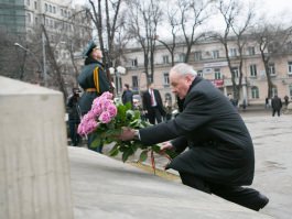 Президент Николае Тимофти участвовал в митинге, посвященном памяти жертв войны на Днестре