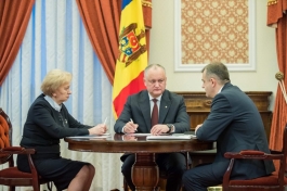 Igor Dodon, Zinaida Grecianîi și Ion Chicu au desfășurat ședința săptămînală