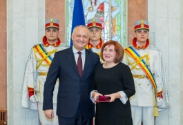 Igor Dodon a înmînat înalte distincții de stat