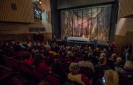 Igor Dodon a vizitat Teatrul Dramatic Rus de Stat „A. P. Cehov”