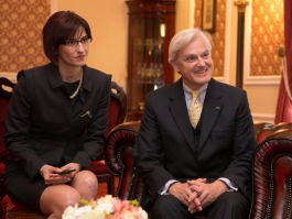 Moldovan president receives accreditation letters of five envoys