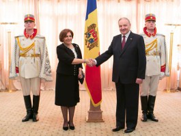 Moldovan president receives accreditation letters of five envoys