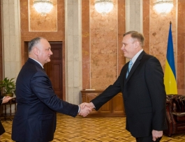 Igor Dodon a primit scrisorile de acreditare din partea a cinci ambasadori agreați