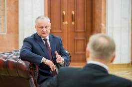 Igor Dodon a primit scrisorile de acreditare din partea a cinci ambasadori agreați