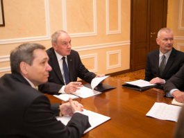 President Nicolae Timofti signs decrees appointing 11 judges