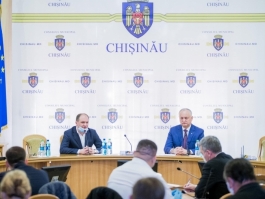 Igor Dodon a îndemnat să fim pregătiți de o eventuală creștere a numărului infectați cu noul coronavirus