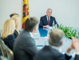 Igor Dodon a avut o întrevedere cu șefii celor mai mari companii investiționale și camerelor de comerț străine