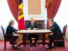 Igor Dodon a participat la ședința săptămînală cu Zinaida Greceanîi și Ion Chicu