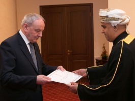 Moldovan president receives accreditation letters of five ambassadors