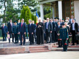 Президент Николае Тимофти принял участие в праздничных мероприятиях, посвященных Дню Победы