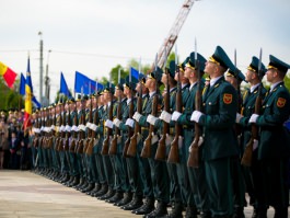 Президент Николае Тимофти принял участие в праздничных мероприятиях, посвященных Дню Победы