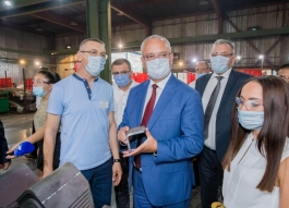 Igor Dodon s-a familiarizat cu activitatea întreprinderii „Metal Supply Masters” SRL și a gospodăriei țărănești „Moara Domnească” din satul Măgdăcești