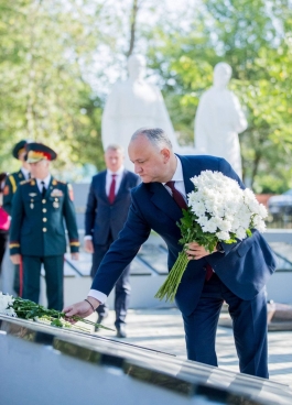 Şeful statului a participat la deschiderea Complexului militar renovat din satul Sculeni, raionul Ungheni